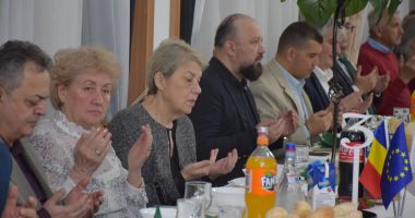 FOTO. Comunitatea musulmană a comunei Cumpăna a participat la tradiţionala cină de Iftar - 3