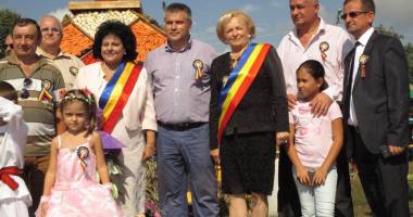 Stire din Politică-Administrație : Primăria Cumpăna, un nou record ! Plăcintă de 40 de metri la "Ziua Recoltei"