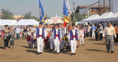 Zilele Recoltei la Cumpăna: muzică, bucate alese și oaspeți de seamă - 3