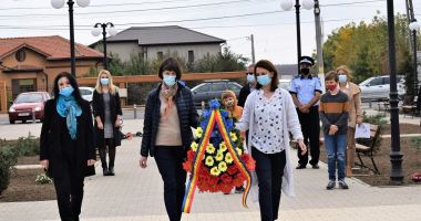 Administraţia locală din Cumpăna a marcat Ziua Armatei Române - 2