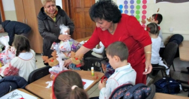 Primăria Cumpăna a pregătit daruri pentru copii - 2