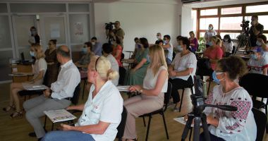 Primăria Cumpăna, implicată într-un proiect ce vizează copiii cu părinţi plecaţi din ţară - 3