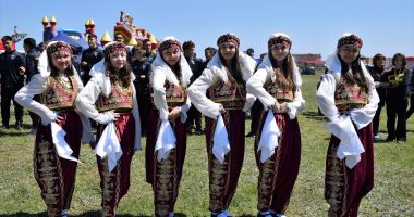 Administraţia locală din Cumpăna a organizat o serbare câmpenească cu ocazia zilei de 1 Mai - 4