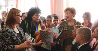 GALERIE FOTO. O masă caldă pentru copiii săraci din Cumpăna - 2