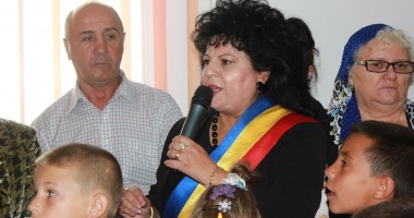 GALERIE FOTO. O masă caldă pentru copiii săraci din Cumpăna - 4