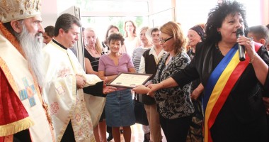 GALERIE FOTO. O masă caldă pentru copiii săraci din Cumpăna - 7