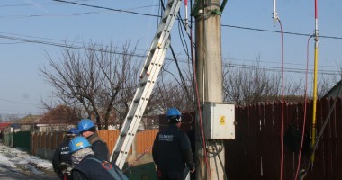 Stire din Social : Lucrări ENEL/ Vezi aici unde este oprit curentul electric astăzi
