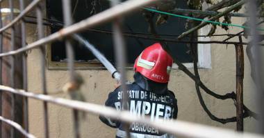 Stire din Eveniment : Incendiu fără victime la o gospodărie din Palazu Mare