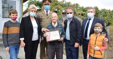 Administraţia locală din Cumpăna a marcat Ziua Armatei Române - 4