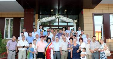 Stire din Politică-Administrație : Tinerii unioniști participanți la "Marșul lui Ștefan cel Mare", întâmpinați de primarii din AcoR