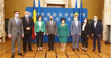 Stire din Politică-Administrație : Primarul Mariana Gâju, prezent la o întâlnire oficială la Palatul Victoria