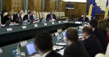 Stire din Politică-Administrație : Cum pot fi efectuate donațiile mari către partide în campania electorală