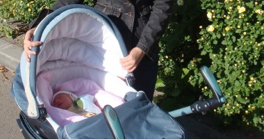 Stire din Diverse : Cum să protejezi copilul pe o vreme schimbătoare