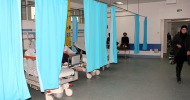 Cum se moare cu zile în Spitalul Județean. Pacient cu infarct, "uitat" patru ore la Urgență, dus cu elicopterul la București! - 2