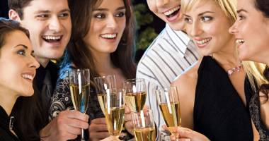 Stire din Economie : Cât costă Revelionul 2016