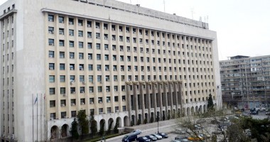 Stire din Economie : Cum vor fi reîmpărțite puterea și răspunderea în Ministerul Transporturilor