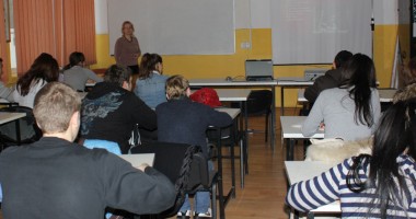 Stire din Cultură-Educație : Nici astăzi, elevii nu merg la școală! Cum vor fi recuperate cursurile suspendate