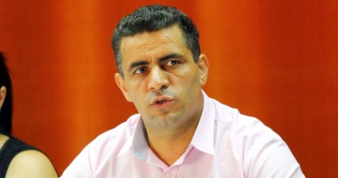 Stire din Politică-Administrație : Cum vrea primarul Vasile Delicoti să atragă cadre didactice titulare în comună