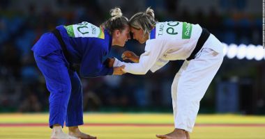 Stire din Sport : Cupa Mării Negre la judo, în week-end, la Sala Sporturilor