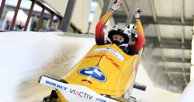 Stire din Sport : Cupa Mondială de bob, dominată de Germania. Andreea Grecu şi Teodora Vlad, pe locul 6