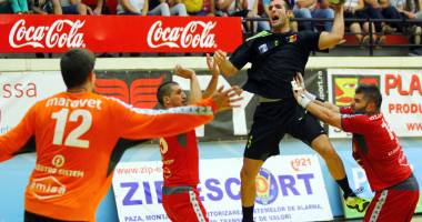 Stire din Sport : HCM Constanța se "duelează" cu Baia Mare, pentru un loc în finală