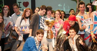 Stire din Monden : În ritmuri de hip-hop, cu Școala de street-dance "Diamonds"