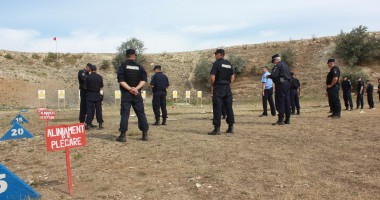 GALERIE FOTO / Jandarmii, la ceas de sărbătoare. Cuget Liber, pe podium la "Cupa Presei la tir" - 5