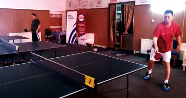 Stire din Sport : Cupa Presei la tenis de masă. CUGET LIBER peste toți. ROBERT BAK, CAMPION!