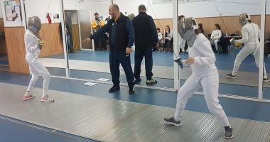 Stire din Sport : Cupa Prieteniei la scrimă, în week-end, la sala "Elena Frîncu" din Cumpăna