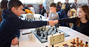 Stire din Sport : Cupa Primăverii la șah, ediția a patra. "Să câștige cel mai bun!"