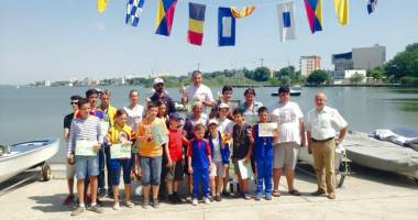 Stire din Sport : Cupa Știința la yachting,  spectacol cu vele pe lacul Siutghiol