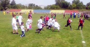 Cupa "Verii" la mini-rugby, pe stadionul "Mihail Naca"