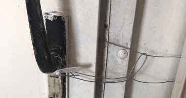 Galerie foto-video / SURPRIZĂ LA CUPTORUL CU PLĂCINTE. A dispărut marfa stricată din depozitele sigilate de OPC și DSV - 6