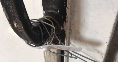 Galerie foto-video / SURPRIZĂ LA CUPTORUL CU PLĂCINTE. A dispărut marfa stricată din depozitele sigilate de OPC și DSV - 7