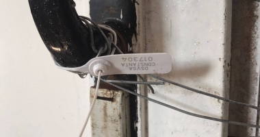 Galerie foto-video / SURPRIZĂ LA CUPTORUL CU PLĂCINTE. A dispărut marfa stricată din depozitele sigilate de OPC și DSV - 8