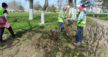 "Curățăm Constanța noastră"! Începe curățenia în zona City Park și în stațiunea Mamaia - 3