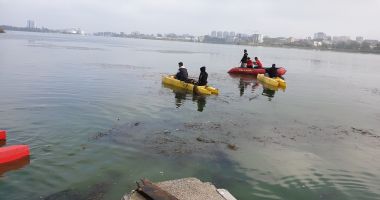 Stire din Social : Tone de plastice adunate de pe lacul Tăbăcărie