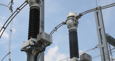 Stire din Eveniment : Hoții au furat cabluri de 35.000 de lei, de la eolienele de la Nicolae Bălcescu