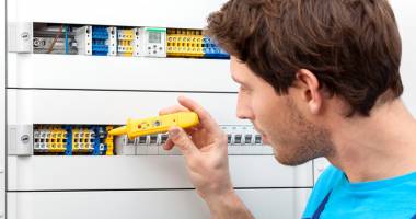 Stire din Social : Cartierul  Compozitorilor  din Constanța,  fără curent electric