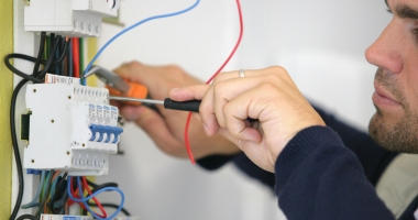 Stire din Social : Mai multe străzi din Constanța, fără curent electric