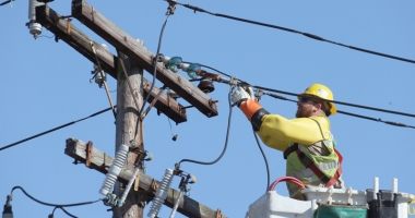 Stire din Social : Atenție, se oprește curentul electric în Constanța!
