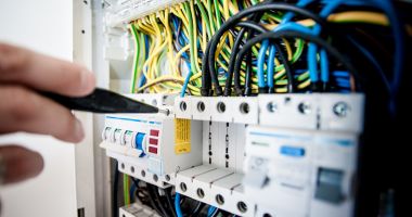Stire din Social : Atenţie, se opreşte curentul electric!