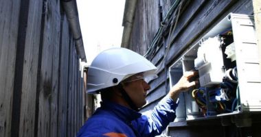Stire din Social : Mai multe străzi din Constanţa, fără curent electric