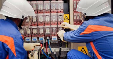 Stire din Social : Mai multe străzi din Constanţa, fără curent electric