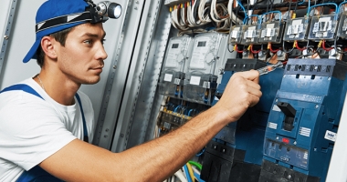 Stire din Social : Mai multe blocuri din cartierul Inel II din Constanța, fără curent electric