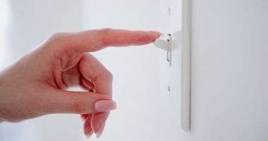 Stire din Social : Atenție, se oprește curentul electric la Constanța