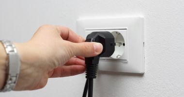 Stire din Social : ENEL. Vezi aici unde se oprește curentul electric, astăzi, la Constanța