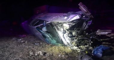 Stire din Eveniment : Cursă nebună după ce a băut peste măsură. A fost la un pas de moarte după ce s-a răsturnat cu maşina