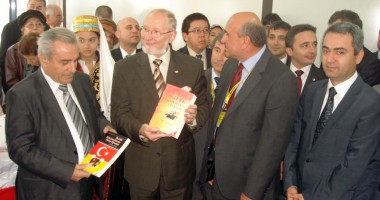 Stire din Cultură-Educație : Cursuri de limba turcă, la Universitatea "Andrei Șaguna"