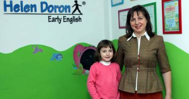 Stire din Cultură-Educație : Părinții investesc masiv în învățarea limbii engleze